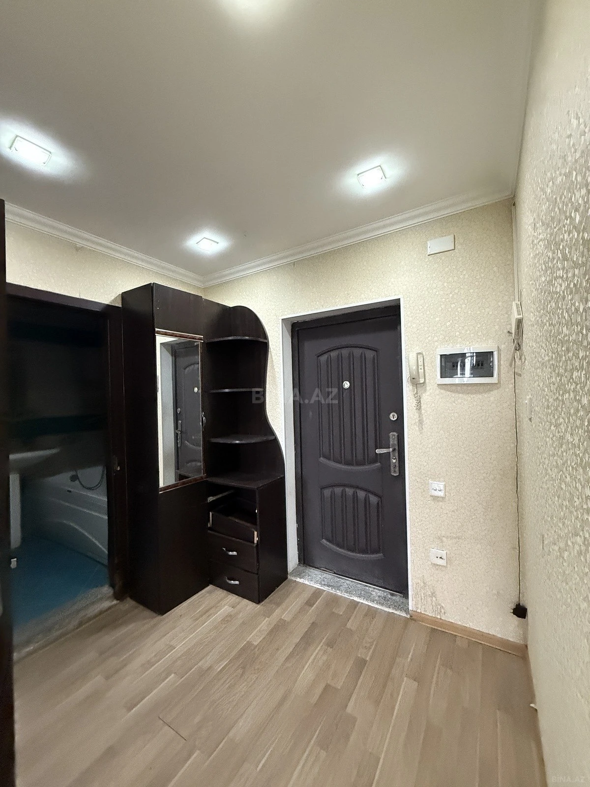 Satılır 2 otaqlı mənzil 55 m²