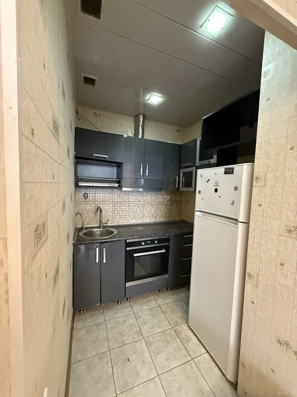 Satılır 2 otaqlı mənzil 55 m²