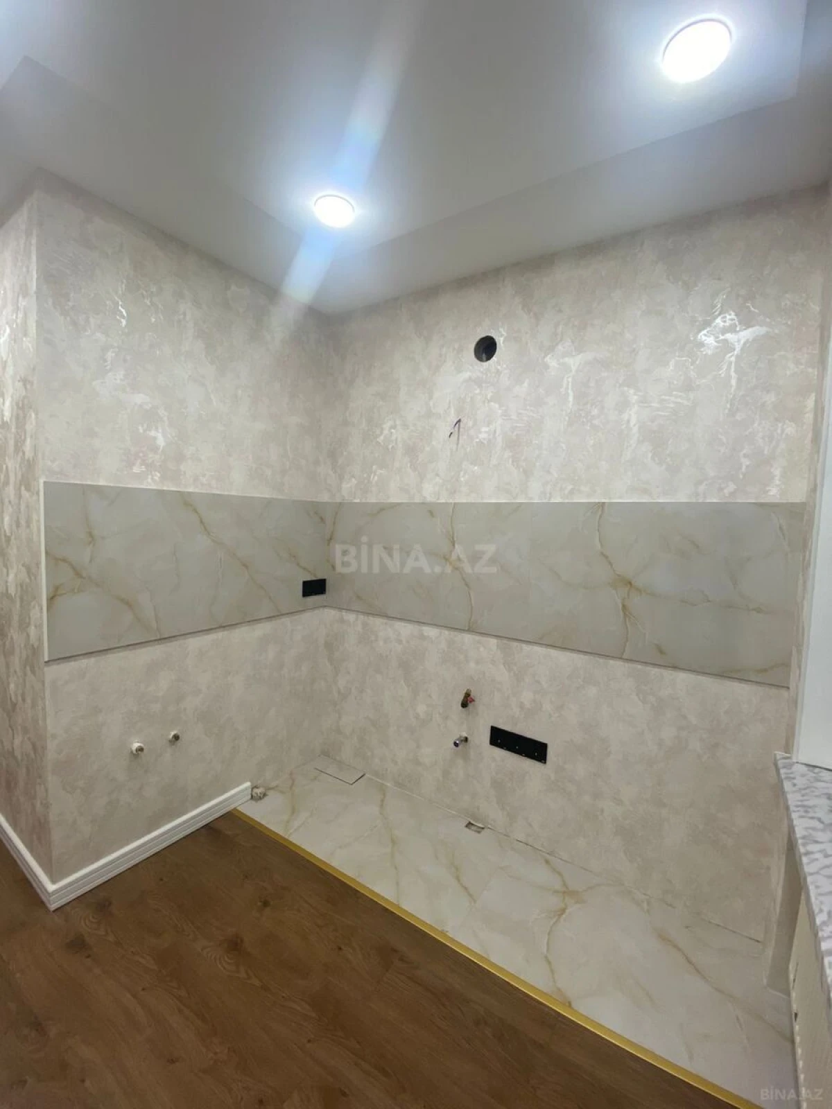Satılır 2 otaqlı mənzil 45 m²