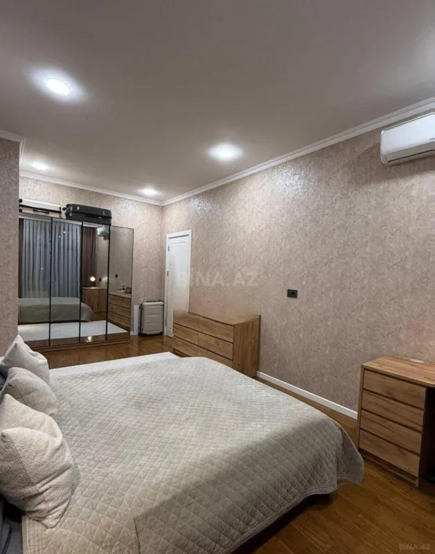 Satılır 3 otaqlı mənzil 95 m²