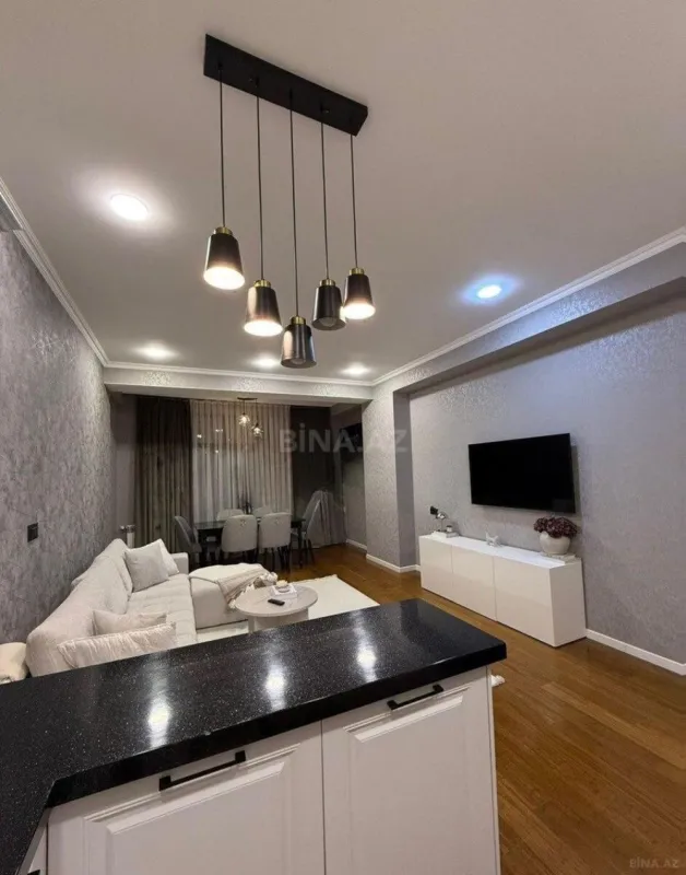 Satılır 3 otaqlı mənzil 95 m²