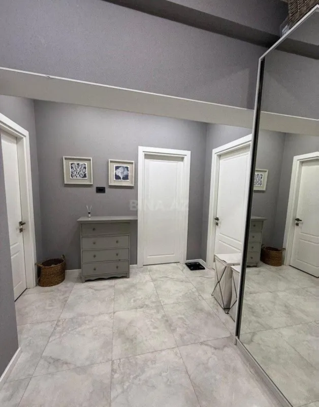 Satılır 3 otaqlı mənzil 95 m²