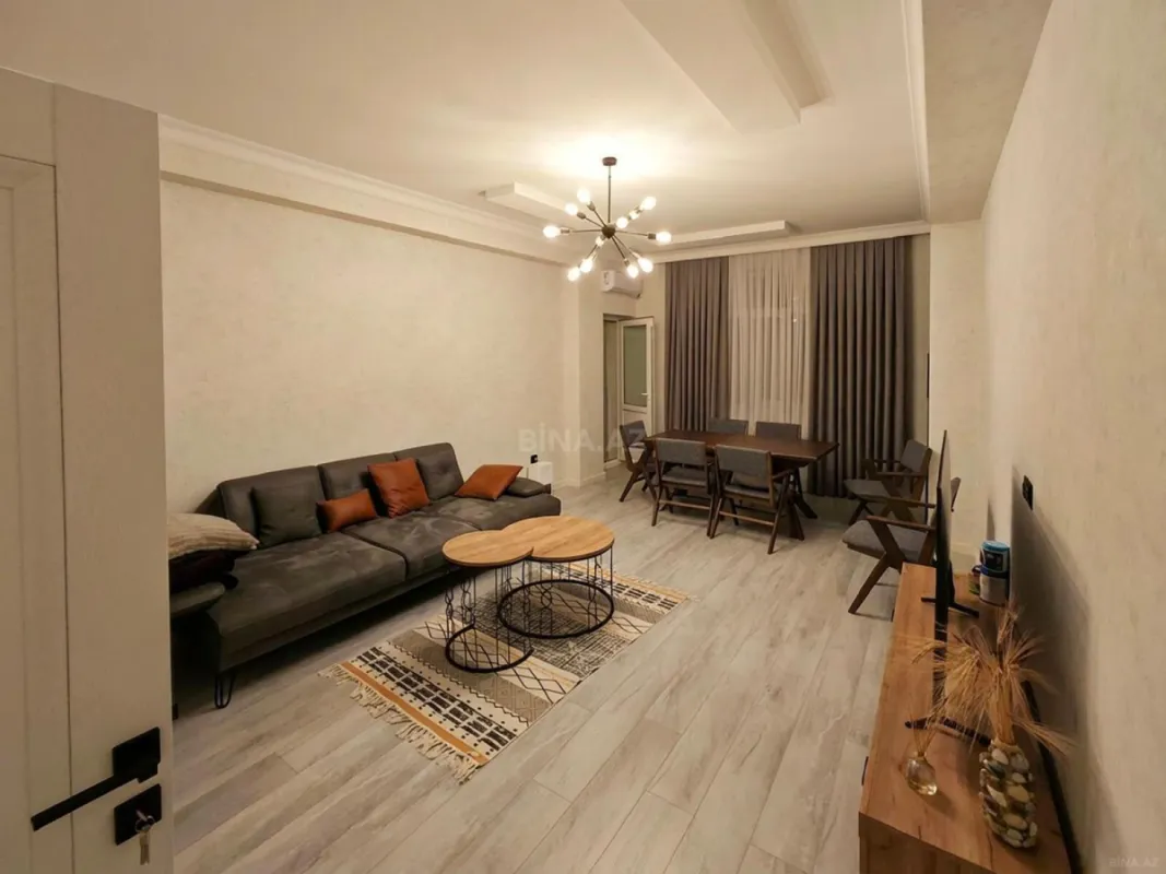 Satılır 3 otaqlı mənzil 150 m²