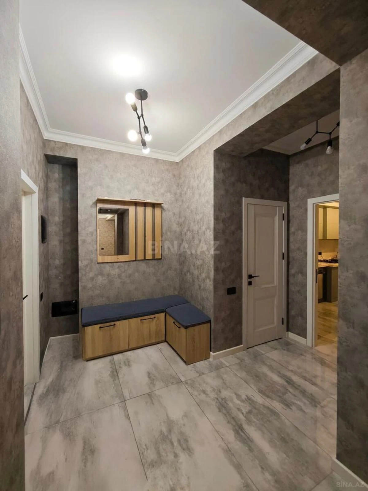 Satılır 3 otaqlı mənzil 150 m²