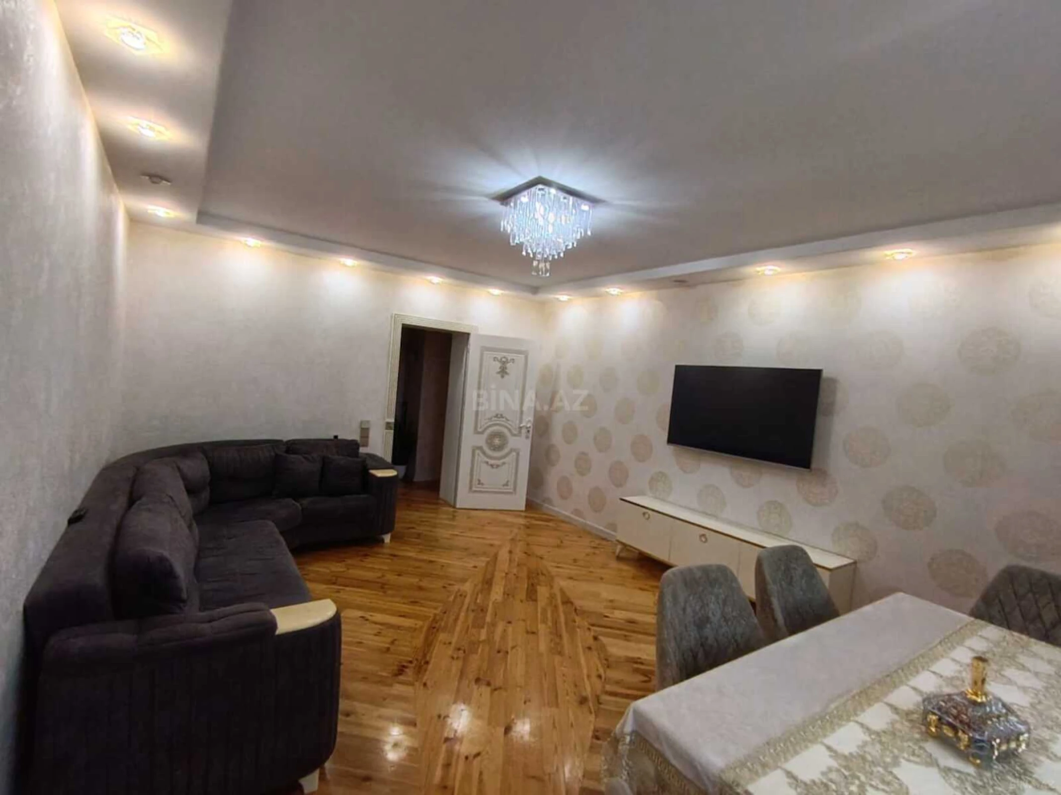 Kirayə verilir 3 otaqlı mənzil 77 m²