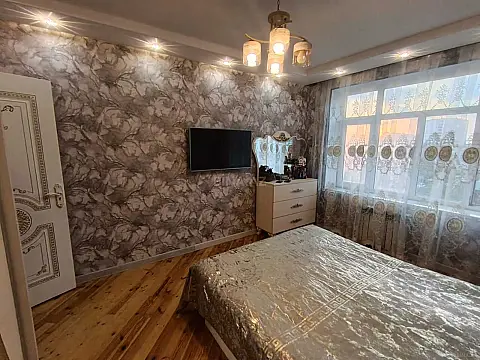 Kirayə verilir 3 otaqlı mənzil 77 m²