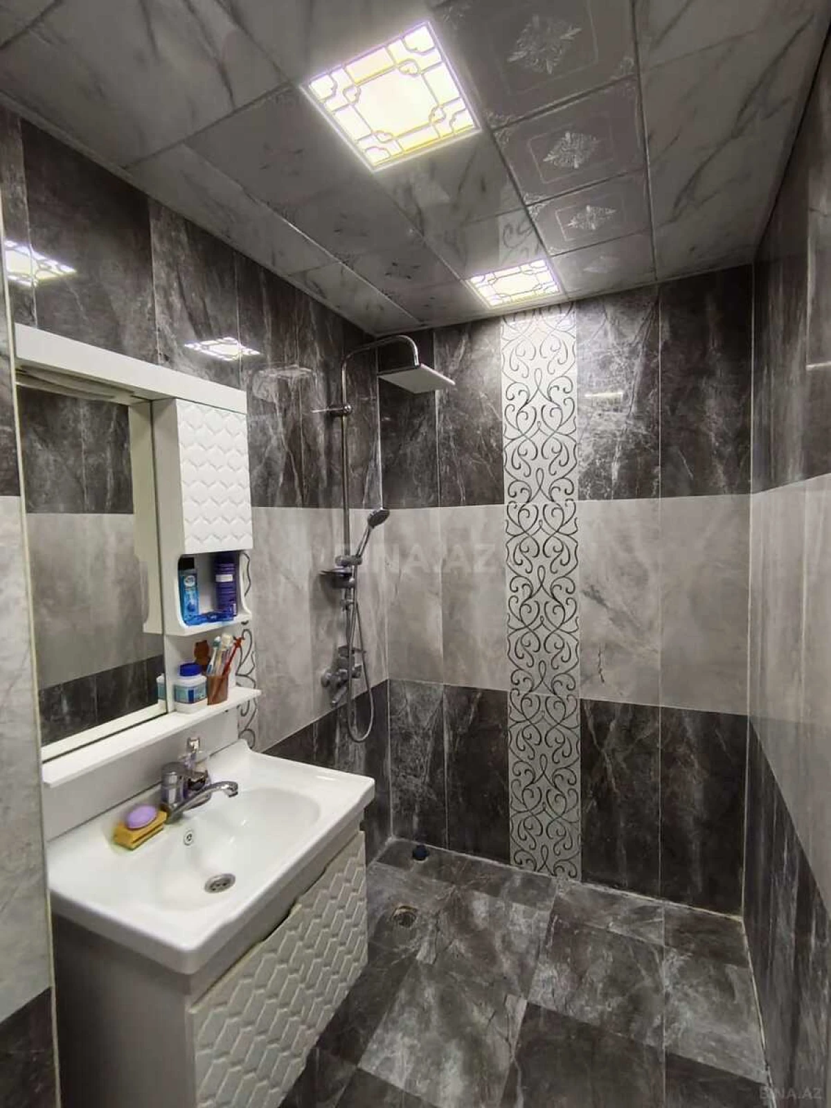 Kirayə verilir 3 otaqlı mənzil 77 m²