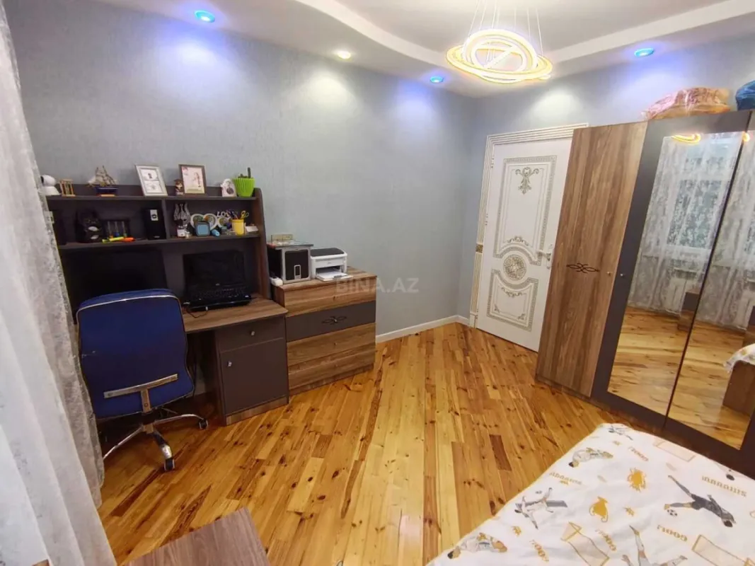 Kirayə verilir 3 otaqlı mənzil 77 m²