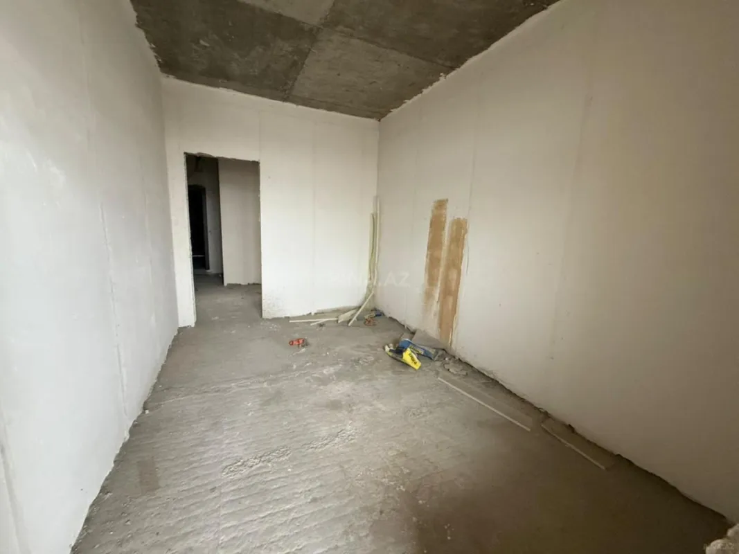 Satılır 2 otaqlı mənzil 80 m²