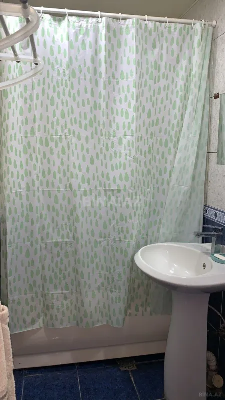 Kirayə verilir 2 otaqlı mənzil 65 m²