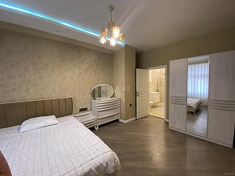 Kirayə verilir 3 otaqlı mənzil 110 m²