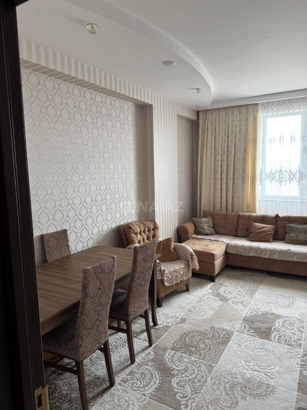 Satılır 3 otaqlı mənzil 120 m²