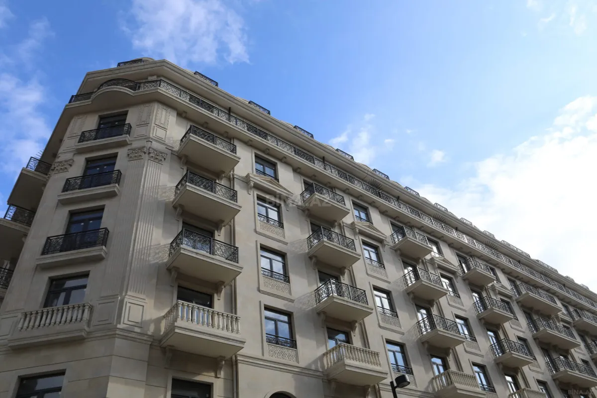 Satılır 3 otaqlı mənzil 150 m²