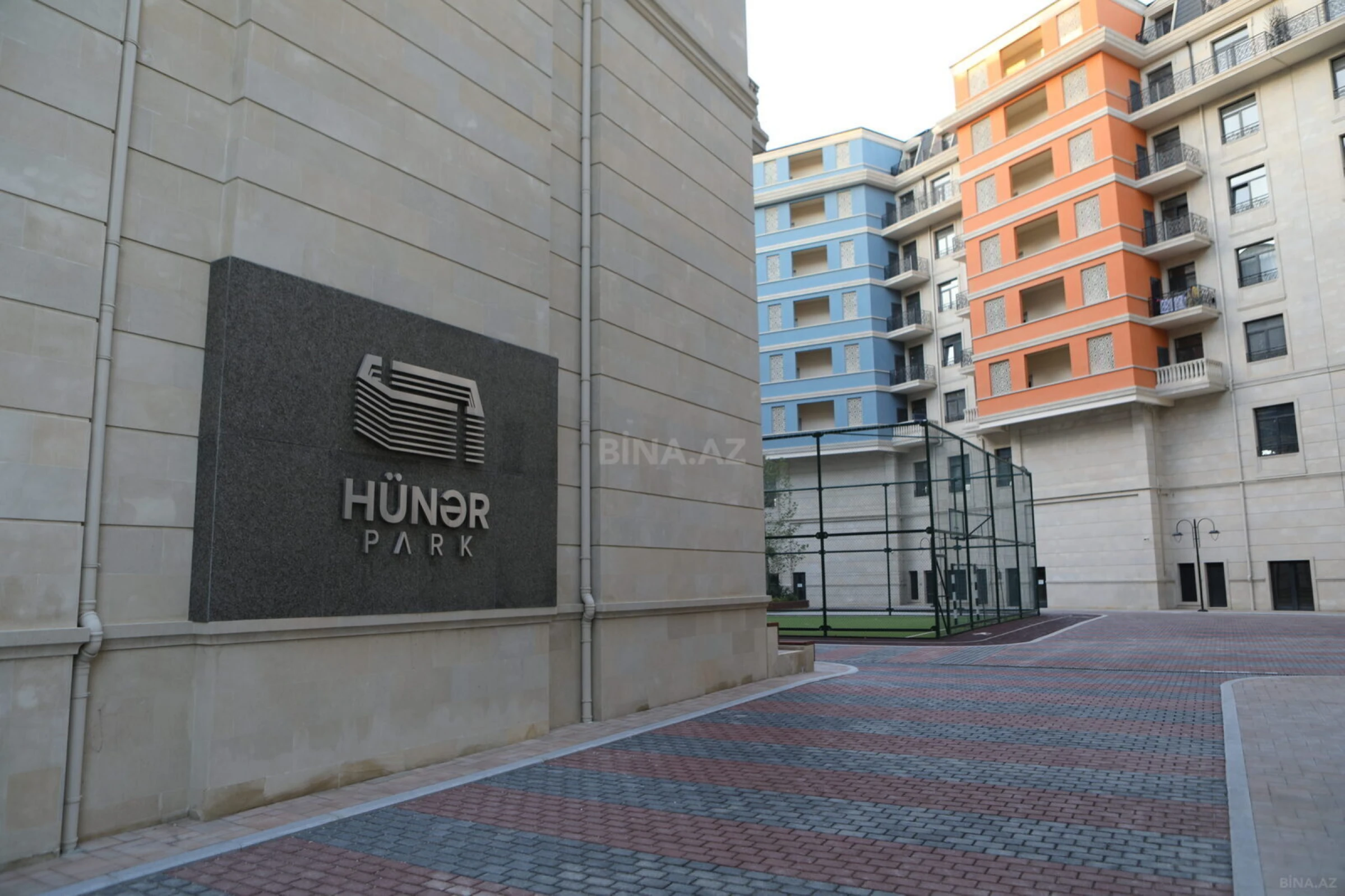 Satılır 3 otaqlı mənzil 150 m²