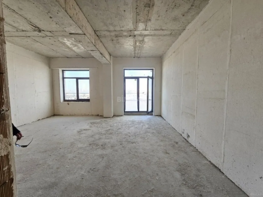 Satılır 3 otaqlı mənzil 150 m²