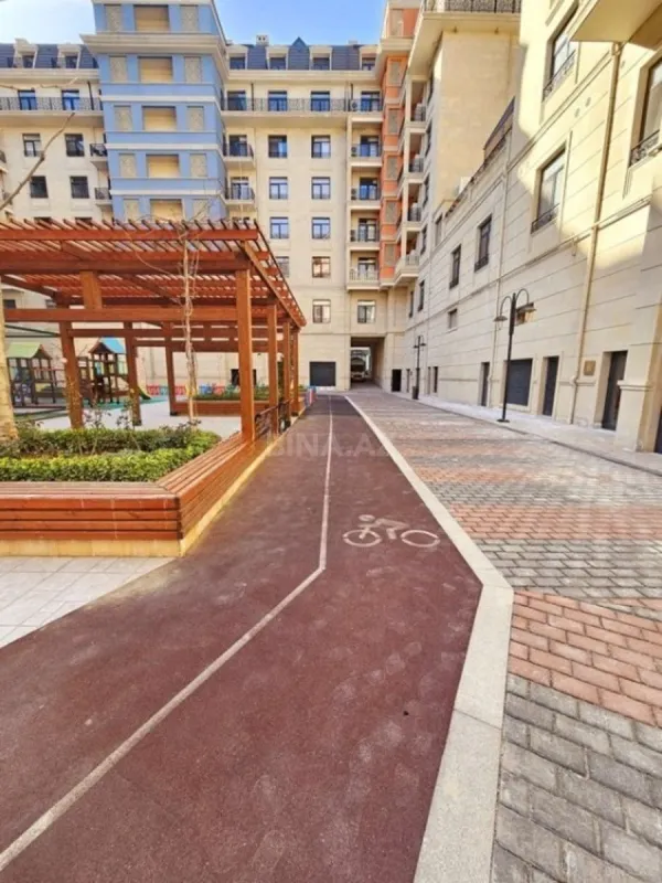 Satılır 3 otaqlı mənzil 150 m²