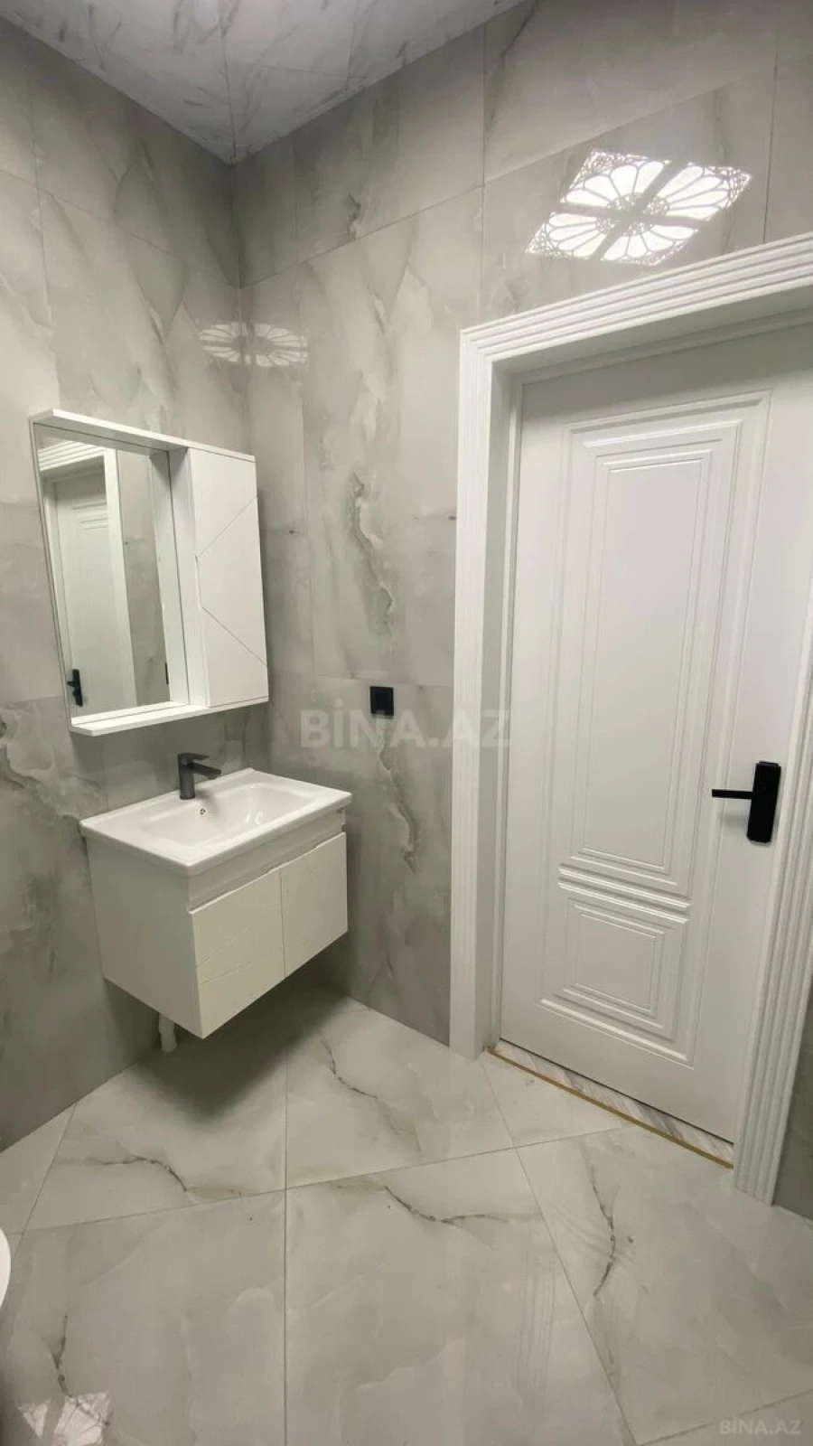 Satılır 4 otaqlı həyət evi 100 m²