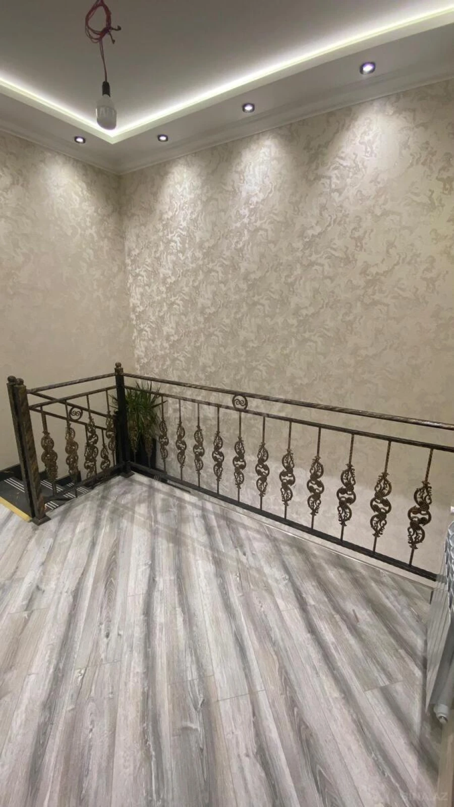 Satılır 4 otaqlı həyət evi 100 m²