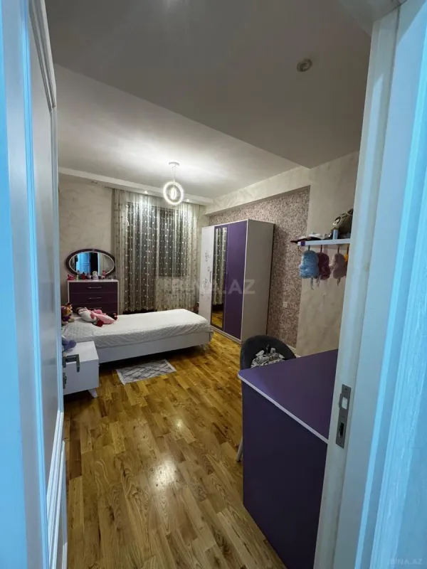 Satılır 4 otaqlı mənzil 128 m²