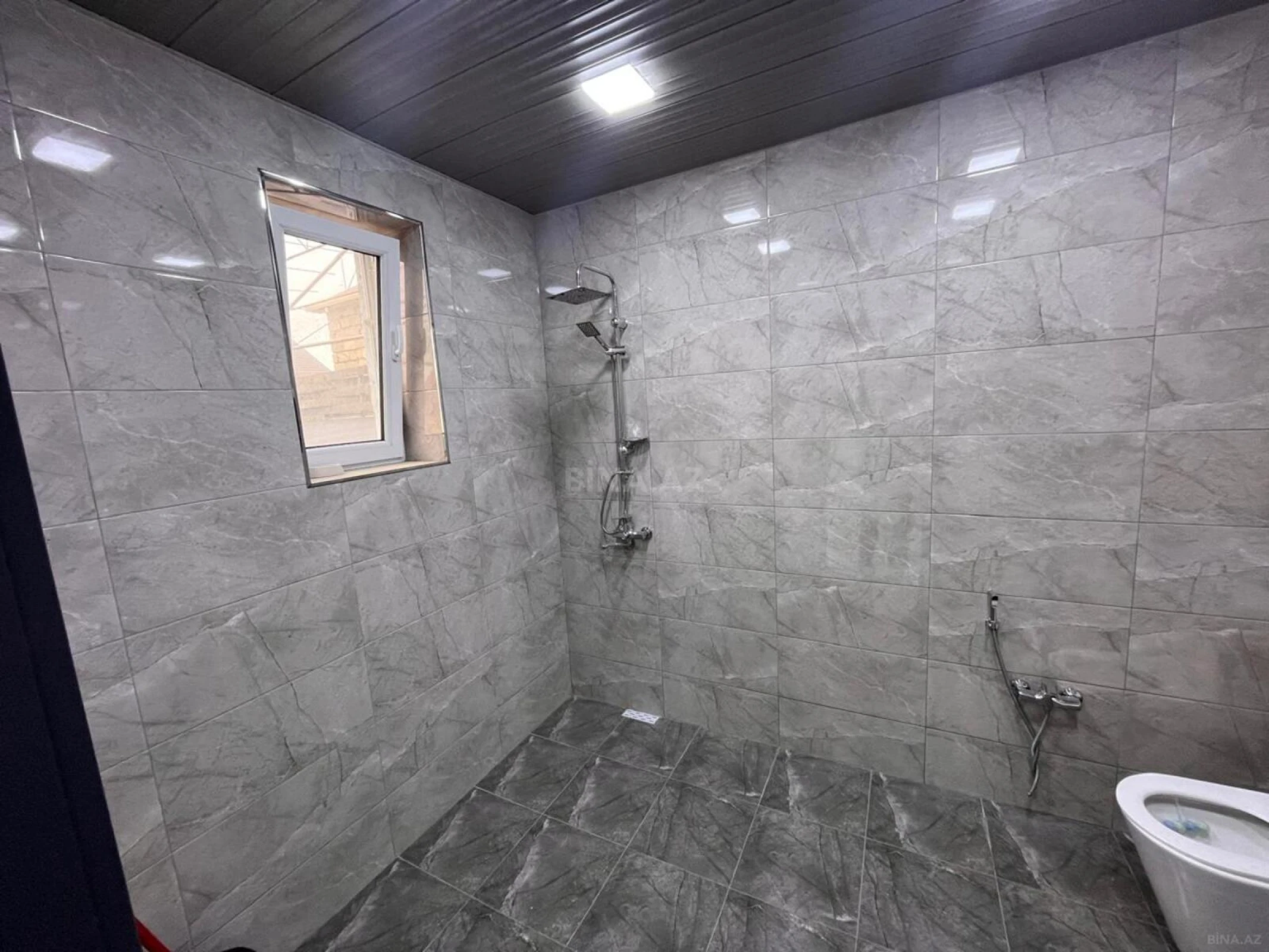 Satılır 5 otaqlı həyət evi 120 m²