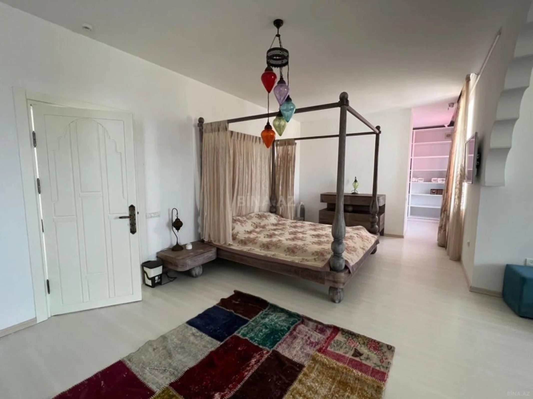 Kirayə verilir 5 otaqlı həyət evi 370 m²