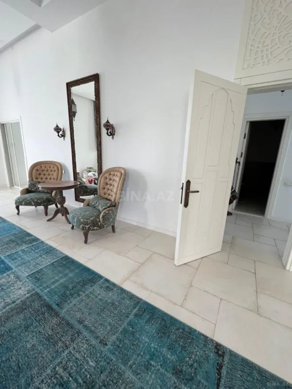 Kirayə verilir 5 otaqlı həyət evi 370 m²