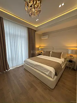 Satılır 3 otaqlı mənzil 123 m²