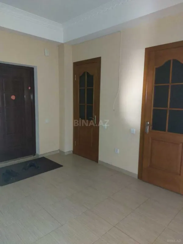 Kirayə verilir 2 otaqlı mənzil 120 m²