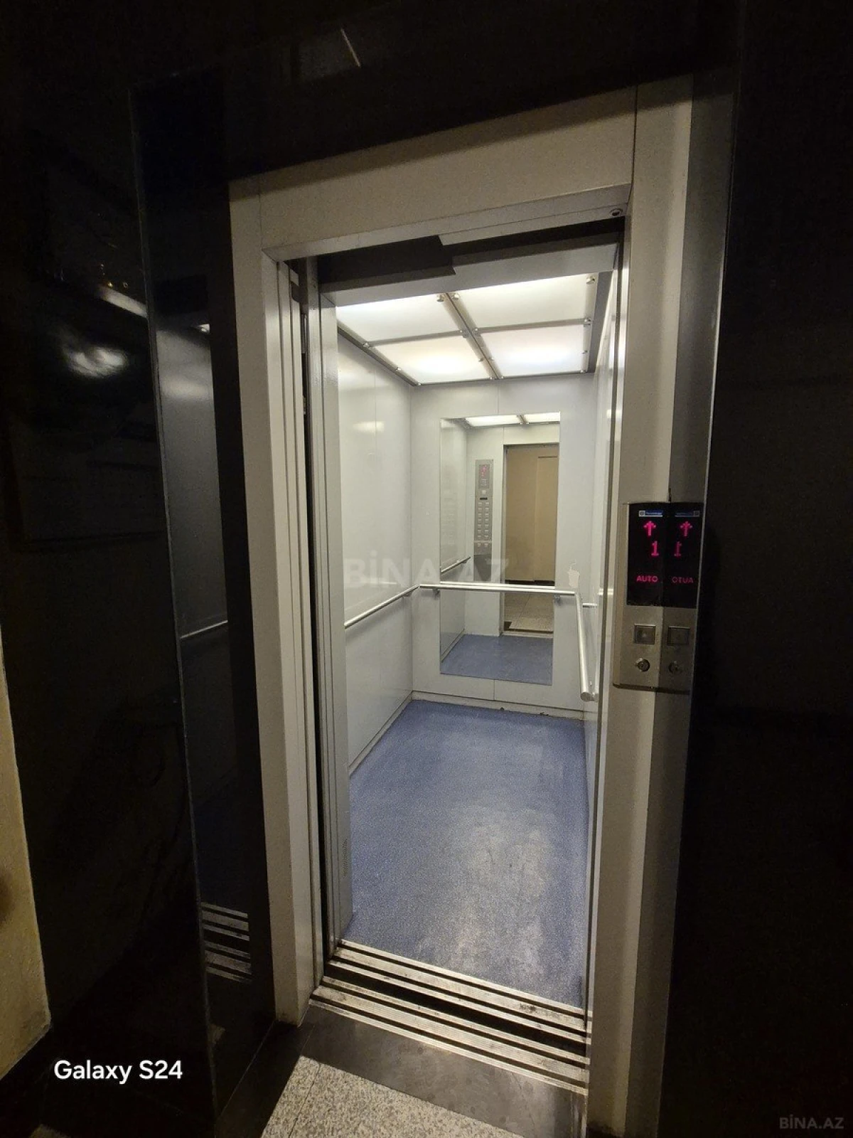 Satılır 3 otaqlı mənzil 75 m²