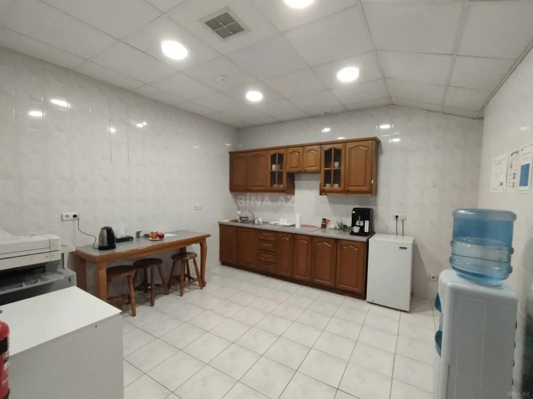 Kirayə verilir obyekt 1000 m²