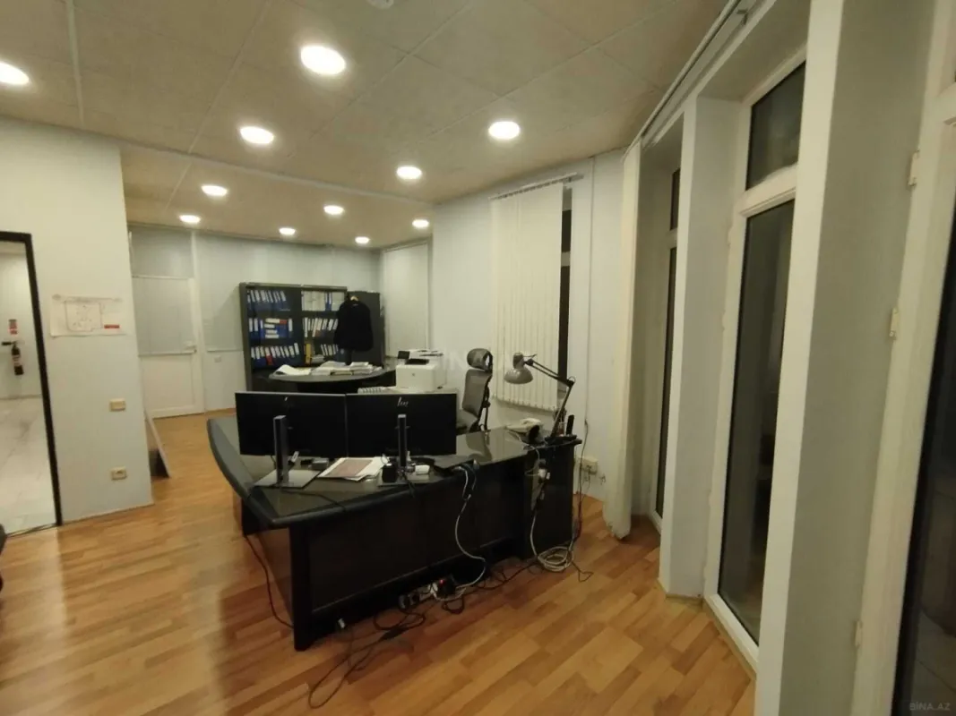 Kirayə verilir obyekt 1000 m²