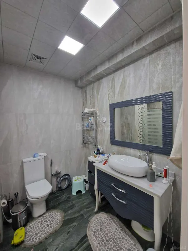 Kirayə verilir 4 otaqlı mənzil 220 m²