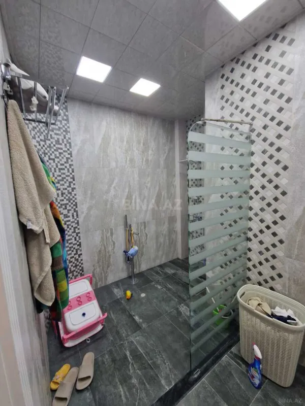 Kirayə verilir 4 otaqlı mənzil 220 m²