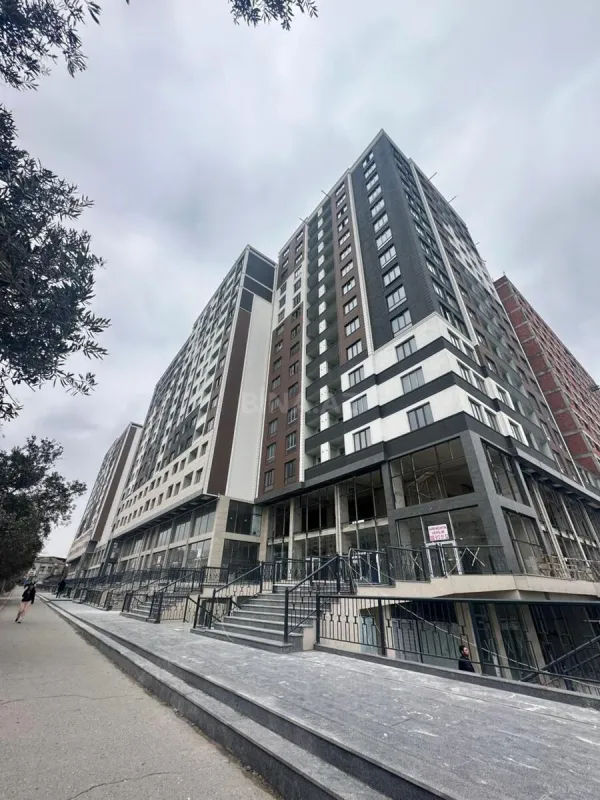 Satılır 3 otaqlı mənzil 120 m²