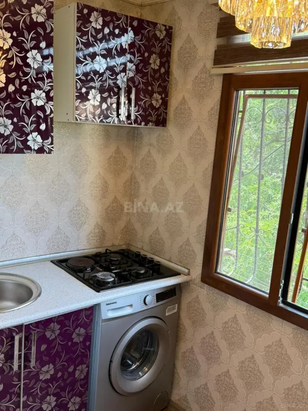 Kirayə verilir 2 otaqlı mənzil 45 m²