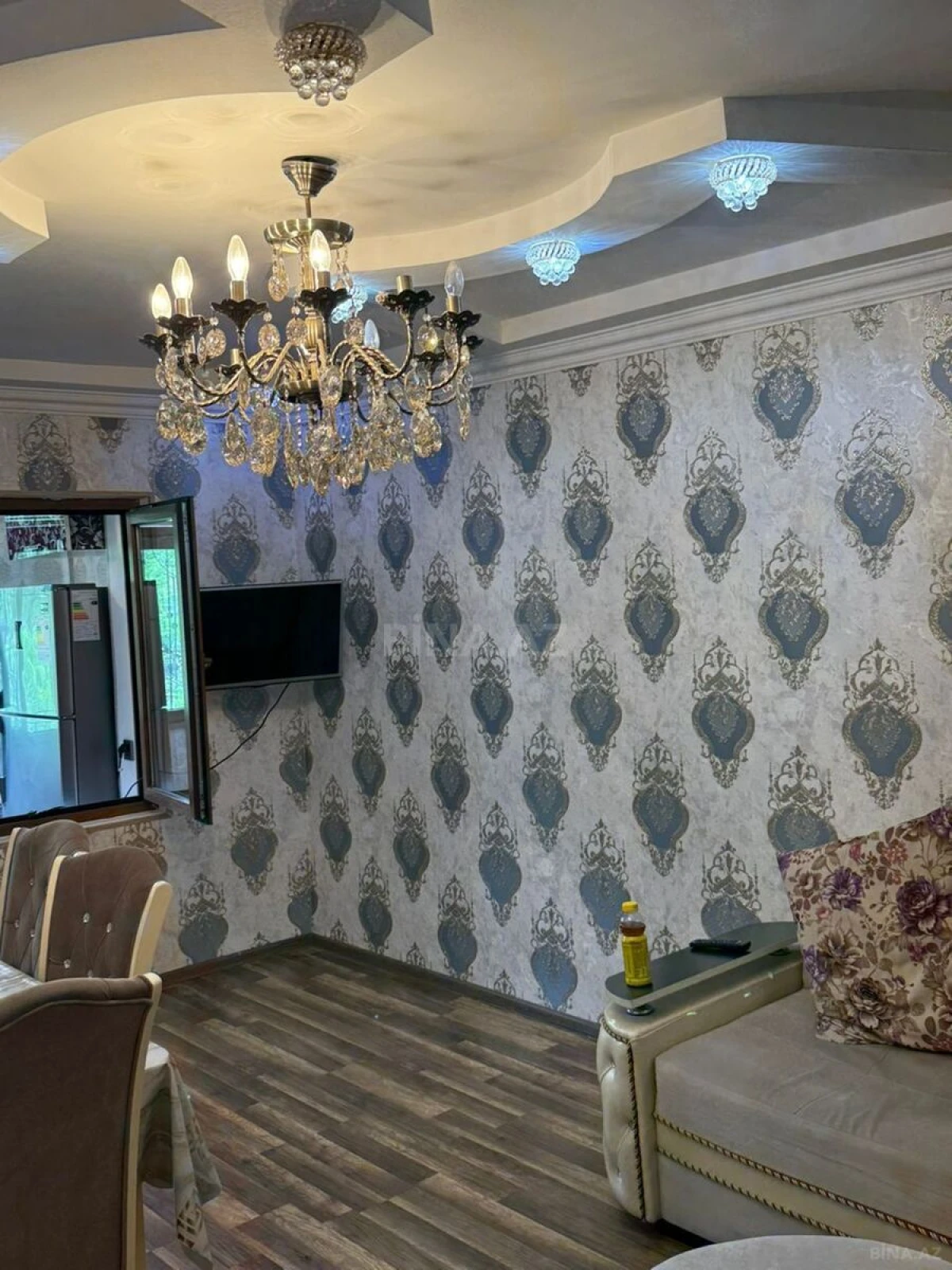 Kirayə verilir 2 otaqlı mənzil 45 m²