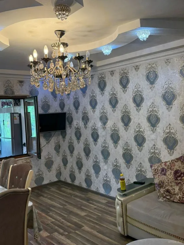 Kirayə verilir 2 otaqlı mənzil 45 m²