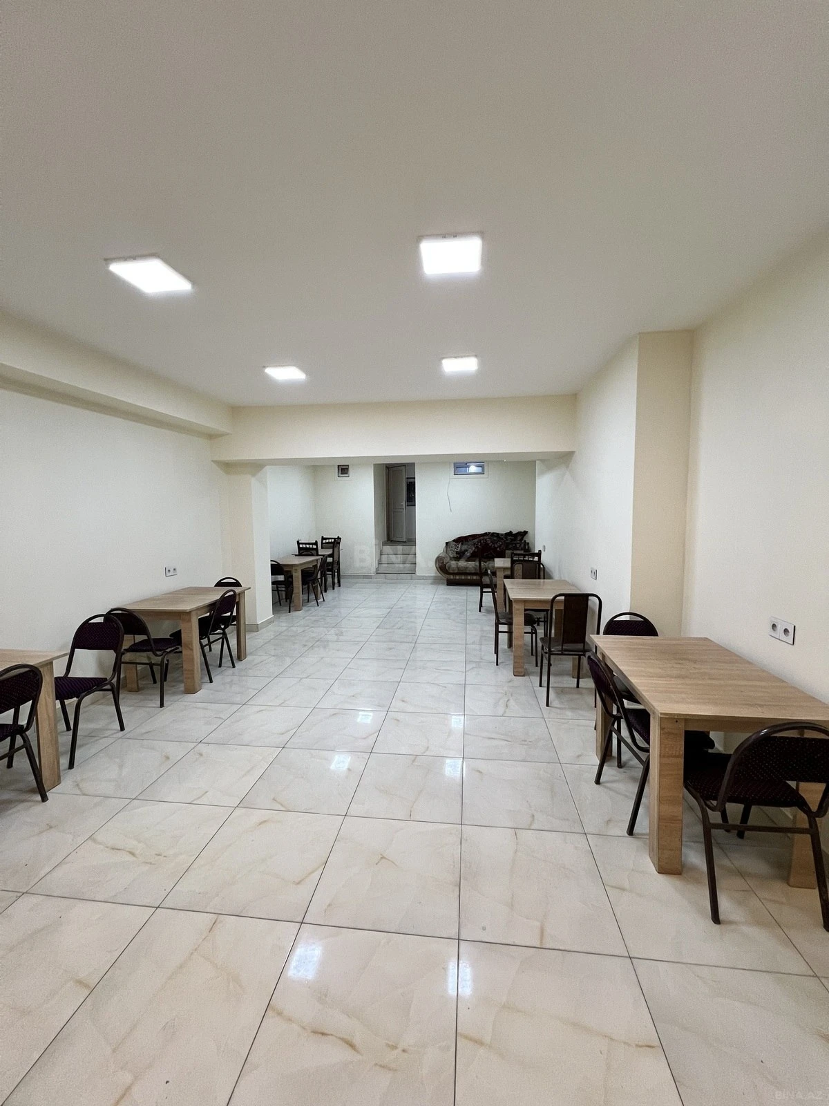 Satılır obyekt 67 m²