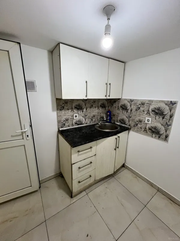 Satılır obyekt 67 m²