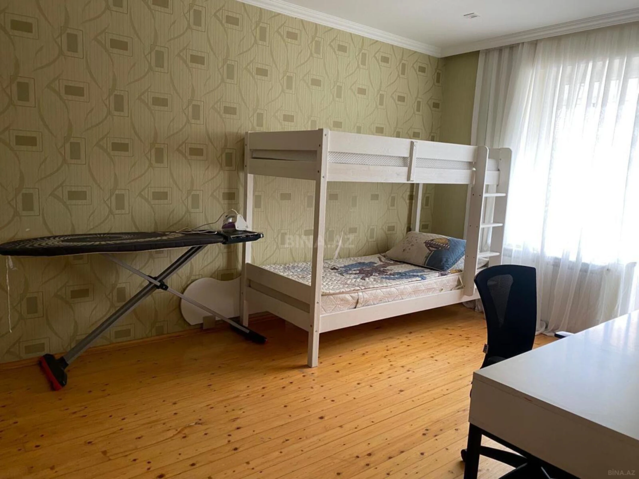 Satılır 3 otaqlı mənzil 92 m²