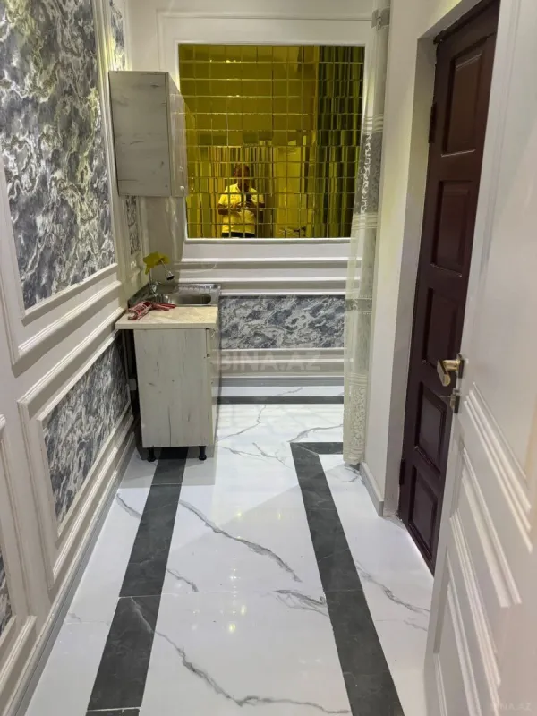 Satılır obyekt 210 m²