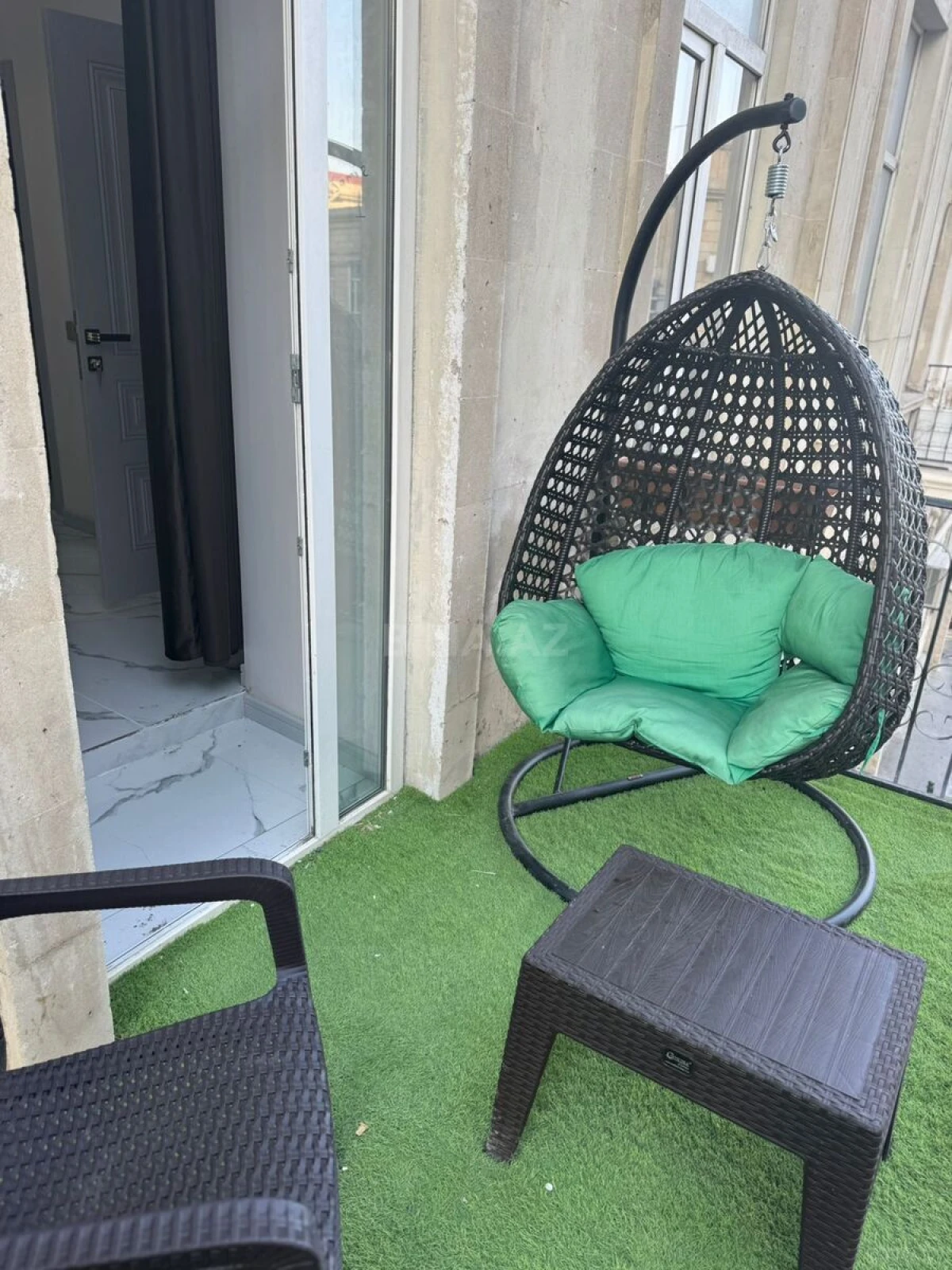 Satılır obyekt 210 m²