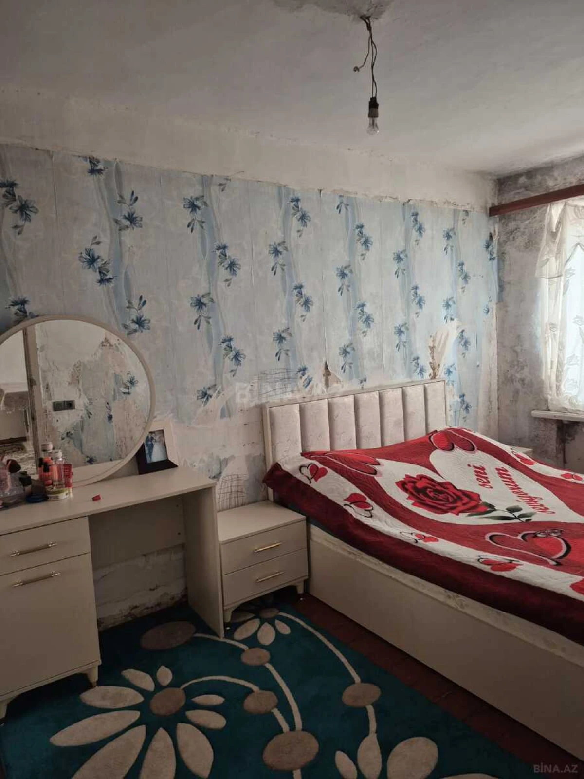 Satılır 4 otaqlı mənzil 90 m²