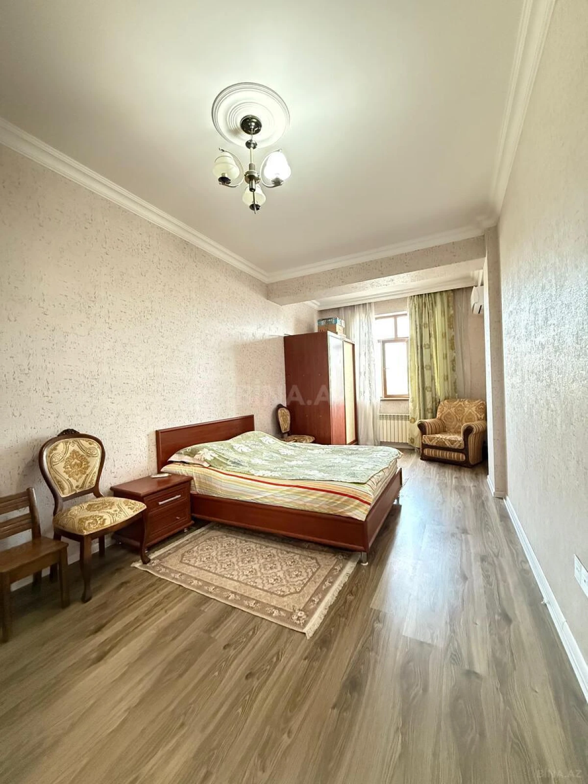 Satılır 3 otaqlı mənzil 108 m²