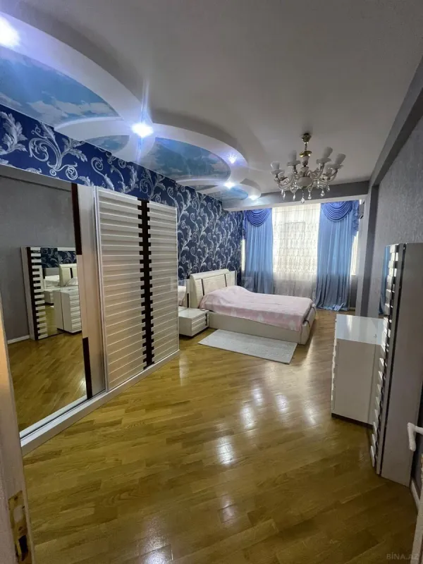 Kirayə verilir 2 otaqlı mənzil 90 m²