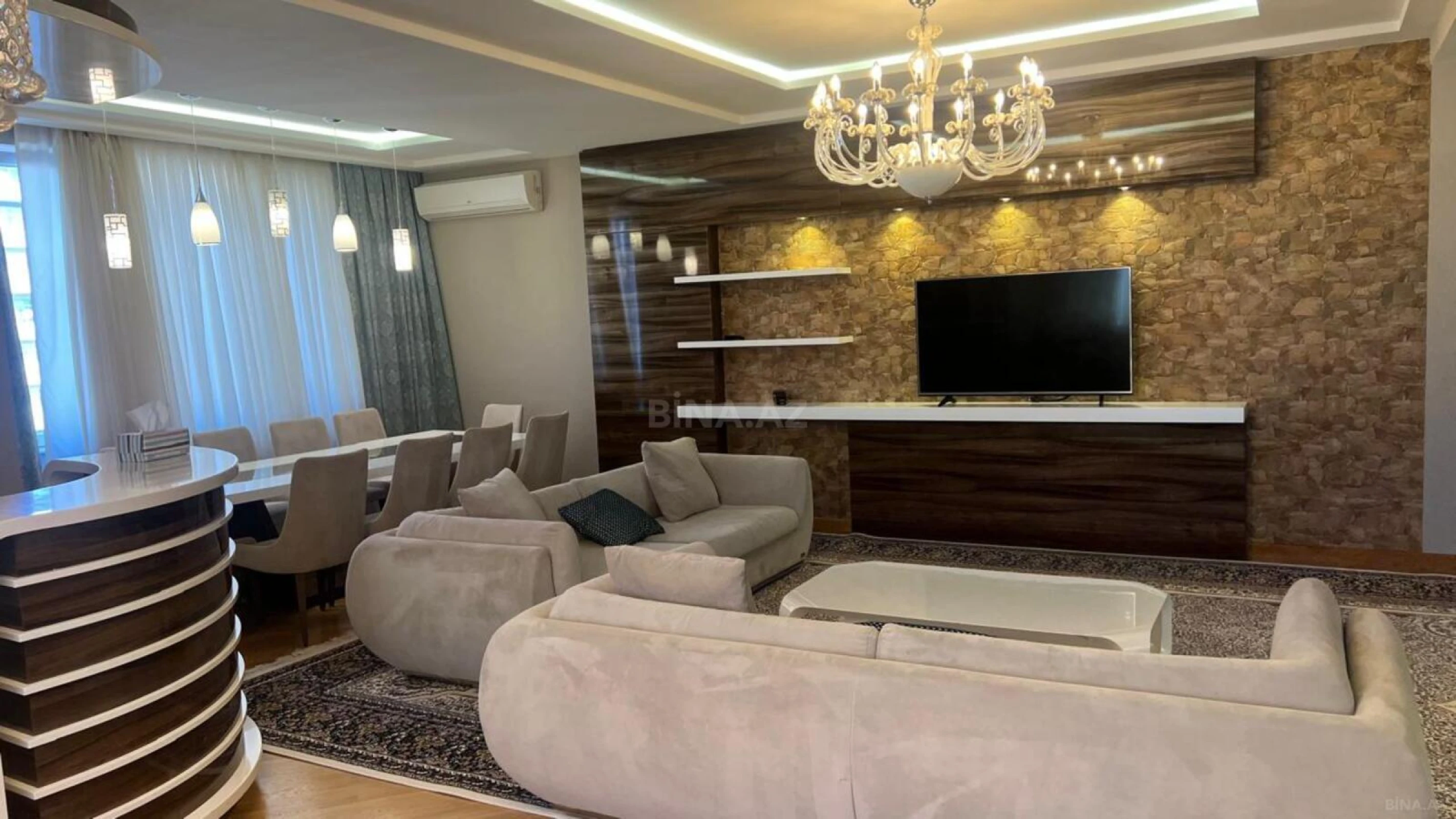 Kirayə verilir 4 otaqlı mənzil 190 m²