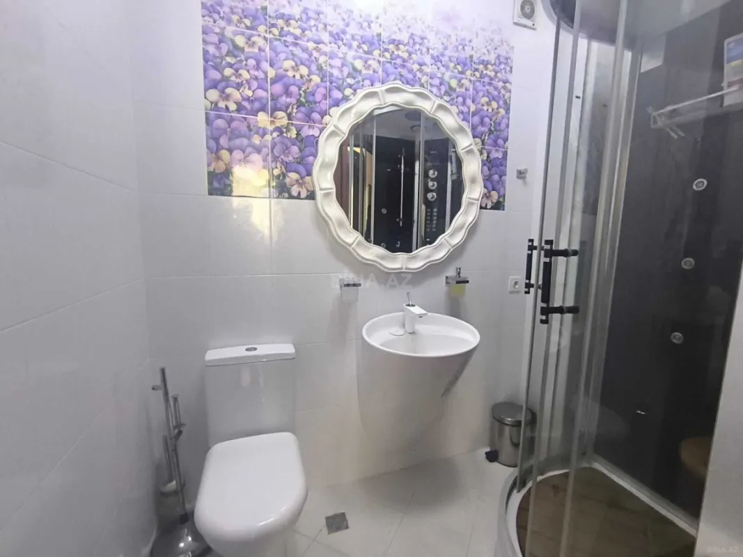 Satılır 3 otaqlı mənzil 142 m²