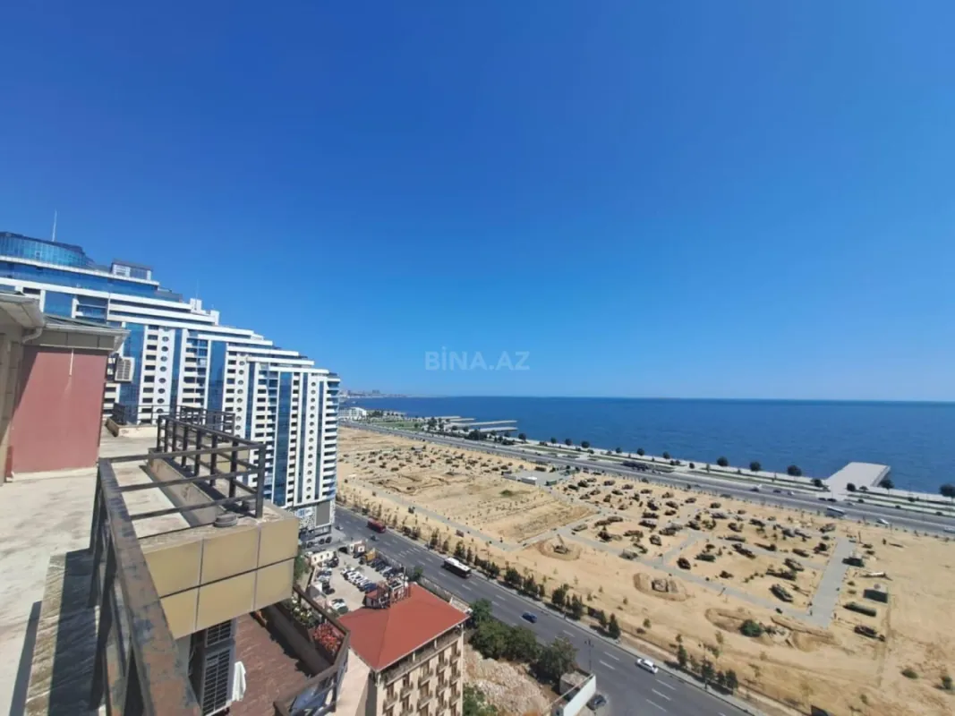 Satılır 5 otaqlı mənzil 840 m²