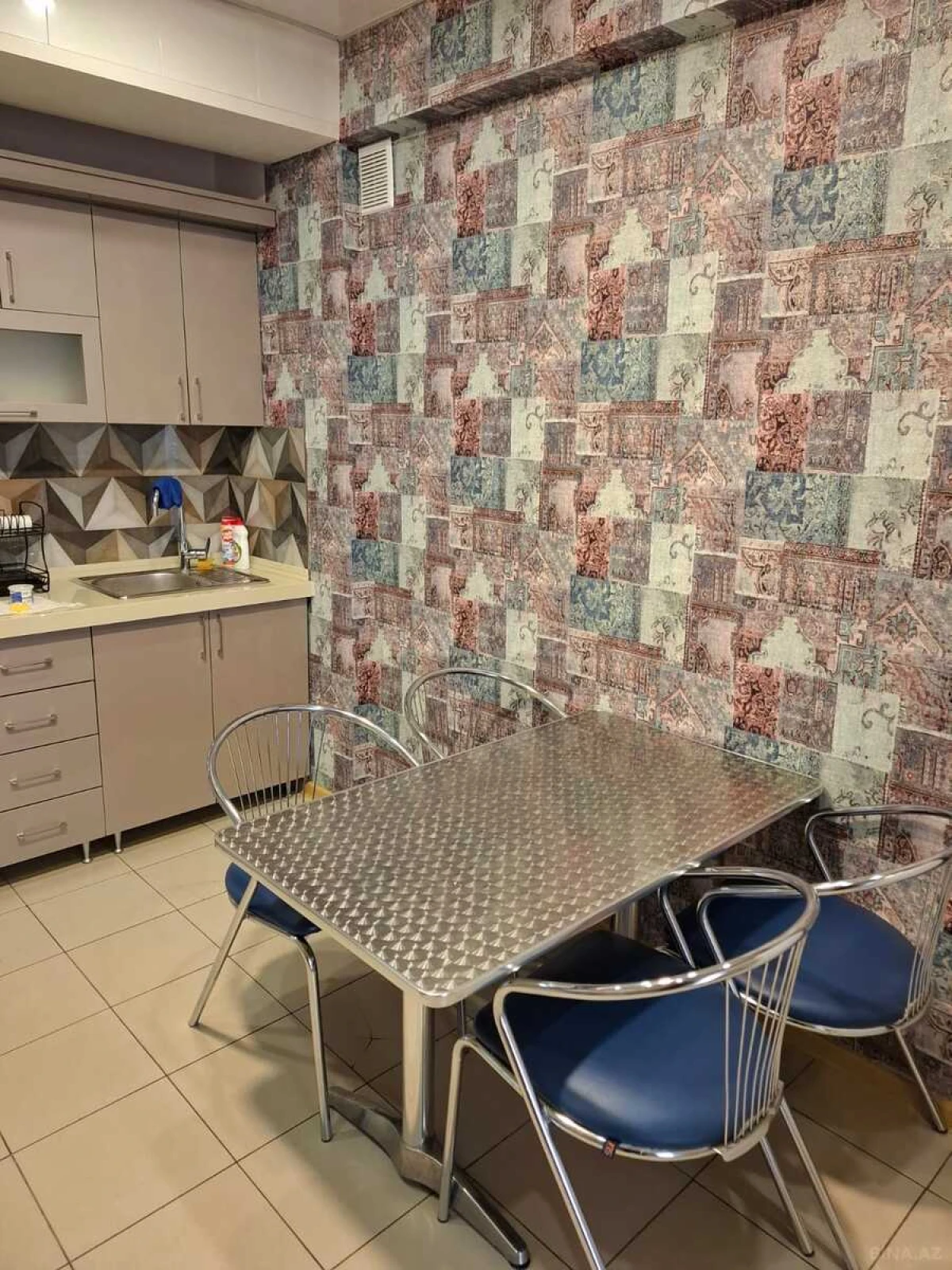 Kirayə verilir 5 otaqlı ofis 160 m²