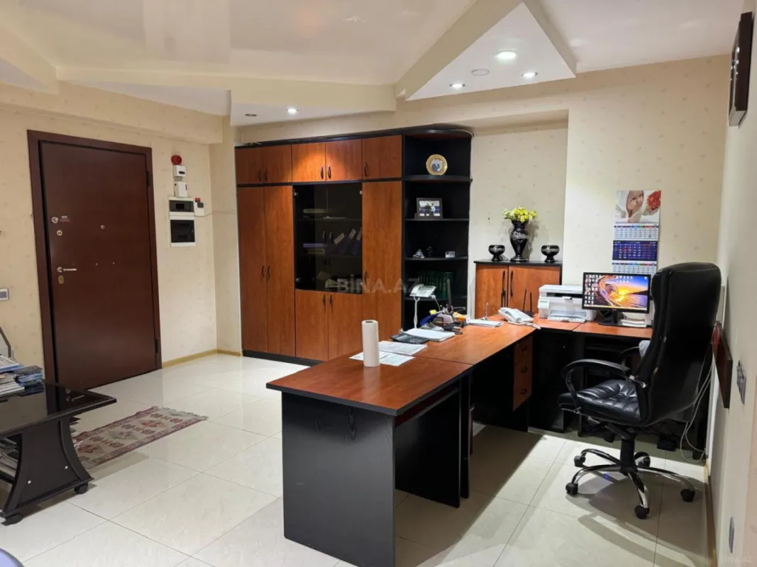 Kirayə verilir 5 otaqlı ofis 160 m²